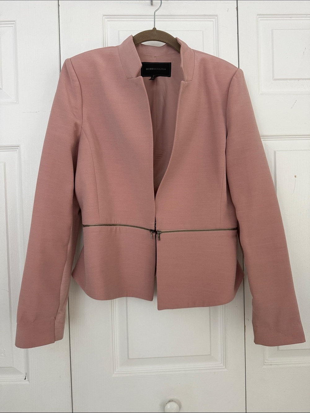 BCBGMaxAzria BARRETTE Blush Pink Collarless Zip-Waist Blazer Size M